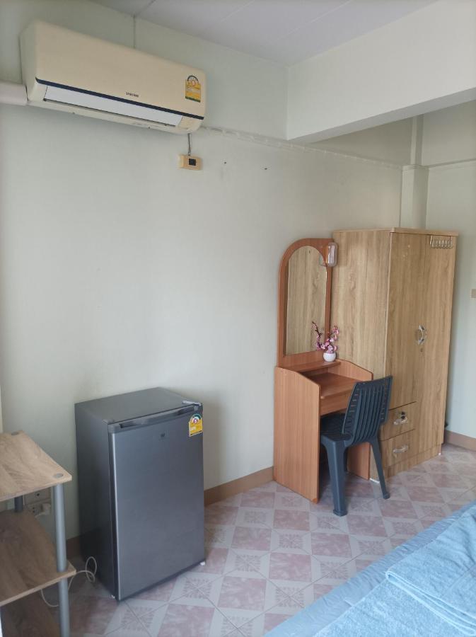 Jatuporn A3 Apartment Rangsit Bagian luar foto